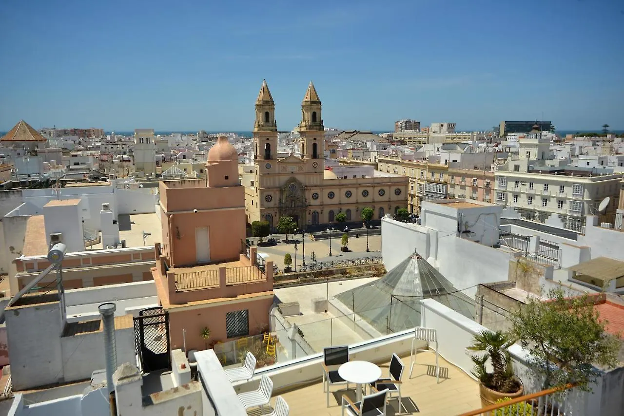 ***** Apartahotel Plaza Mina Suites Cádiz España